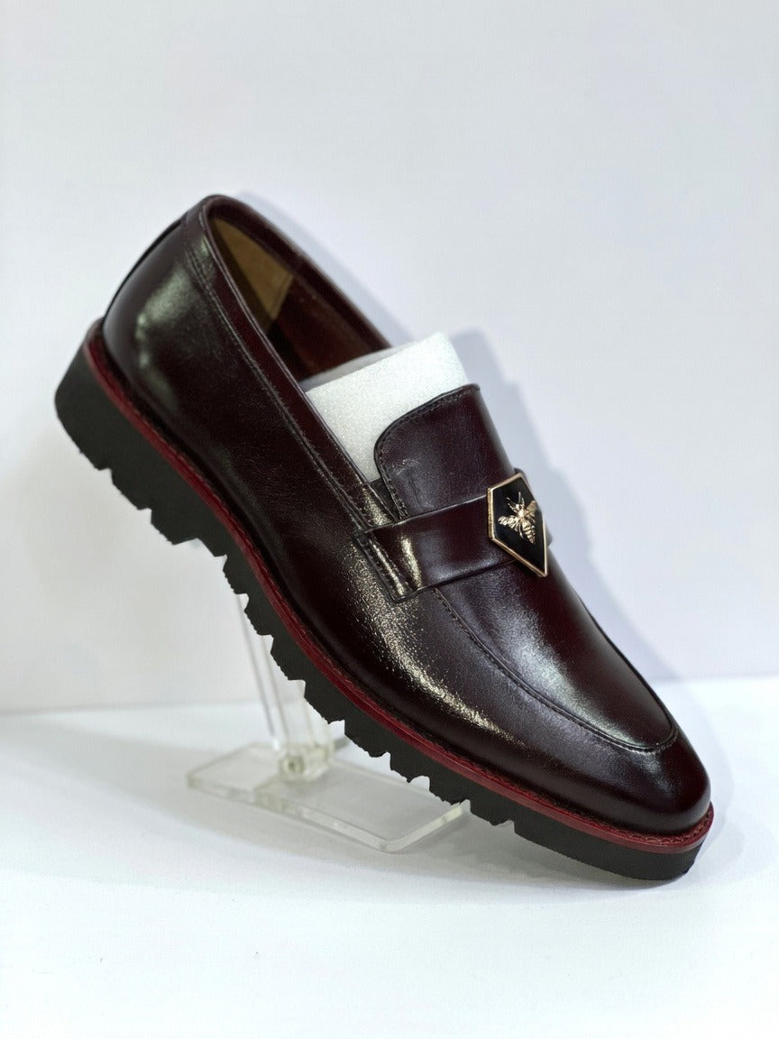Men's Handcrafted Patent Gloss Bee Crest Lug-Sole Loafers - Deep Burgundy