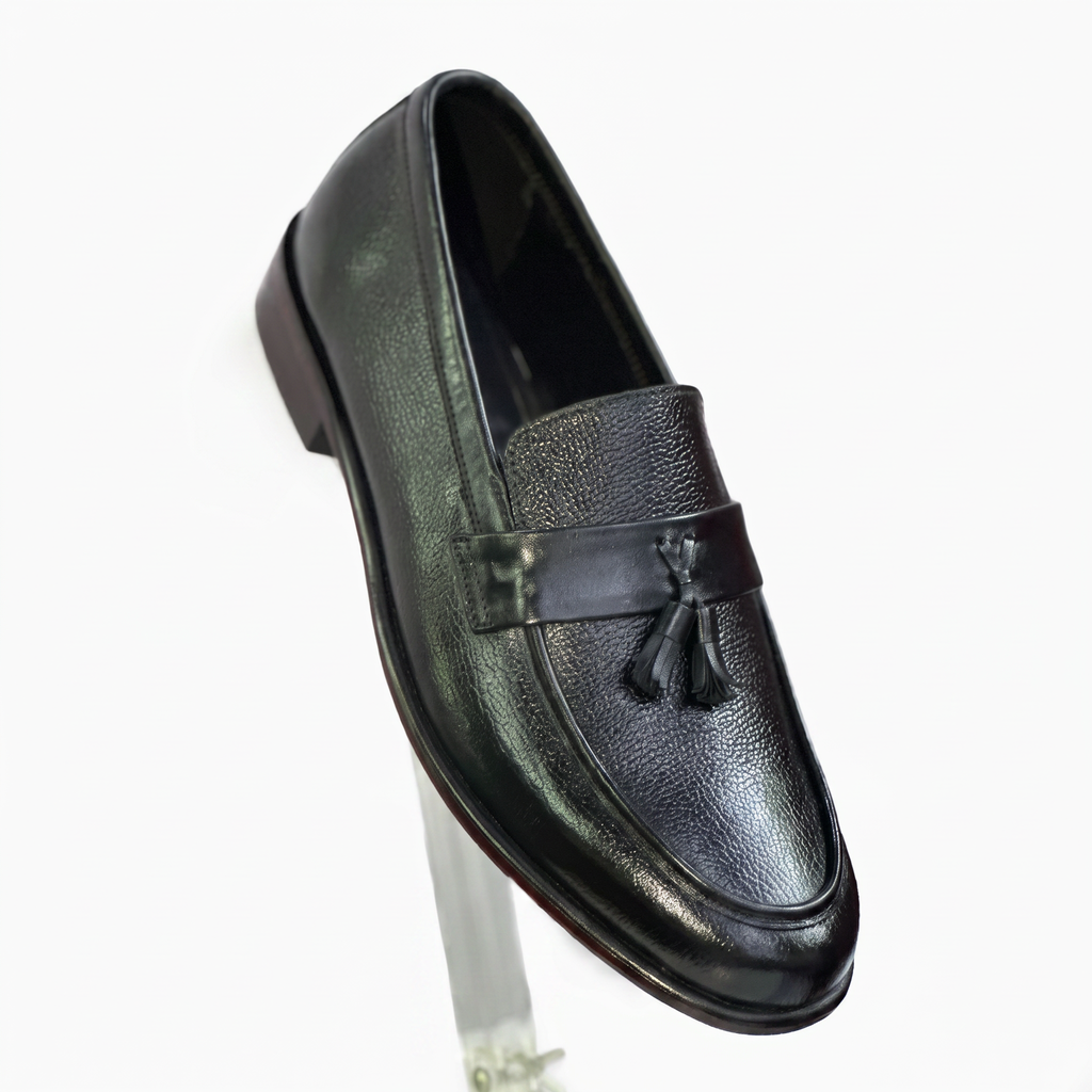 Men's Textured Genuine Leather Tassel Loafers - Classic Black